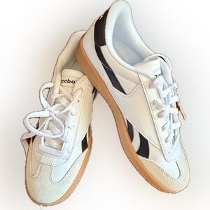 Reebok Smash Edge Tennis Shoes nwt